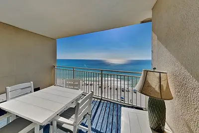 Image de Emerald Beach #936 | Incredible Views + Fun On-Site Amenities!