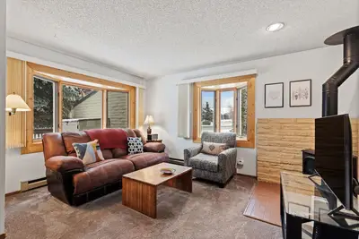 Mountain Townhome~On Bus Line~Complex Amenities