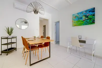 Image de Contemporary Retreat in Prime Sliema Area