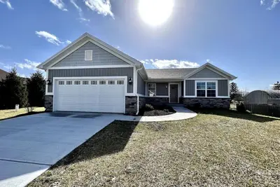 Image de 8057 Timberwind Drive · Brand New Country home - Minutes from Miamisburg