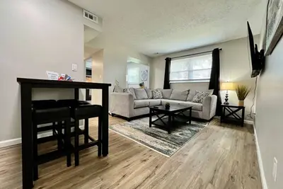 Image de Great Value New Middletown Apartment Free Laundry