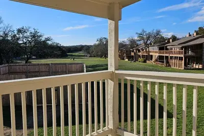 Image de Newly remodeled, cozy retreat just minutes from Jacob’s well.