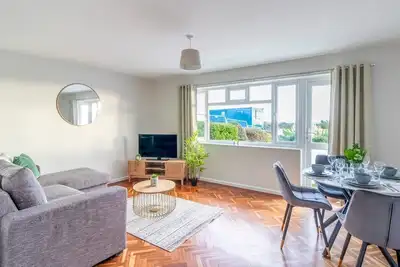 Image de Spacious Sea View 2 bedroom Sleeps 6-Free Parking