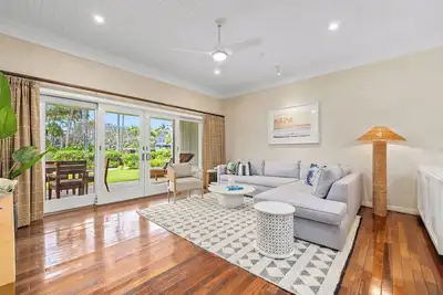Image de New! Luxury Oceanfront 3br Villa – Turtle Bay, Steps to Beach