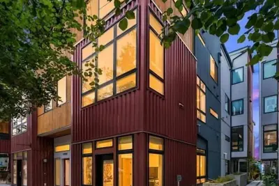 Image de West Seattle's Modern Townhome