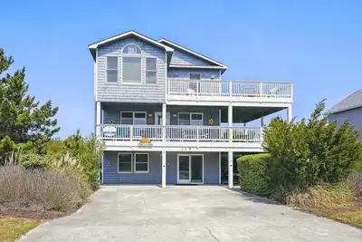 Image de Surf N Sound -- Pet Friendly 4br with Ocean and Sound Views in Duck