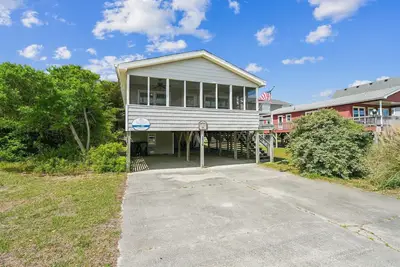 Image de New Listing! Gui La Spiaggia -- just 2 blocks to the beach in Nags Head