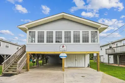 Image de Blankenship Cottage -- Pet Friendly with Sunroom and Just 2 blocks to beach