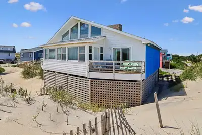 Image de Amazing Grace -- Unique and Charming 3br Oceanfront in South Nags Head
