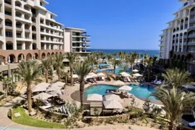 Image de 3 Bed Room Ocean Front Suite sleeps 8 at Villa Valencia \n2/24 to 3/2/2024