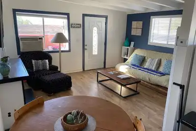 Image de Apartment in downtown Joshua Tree - short walk to the restaurants and shops