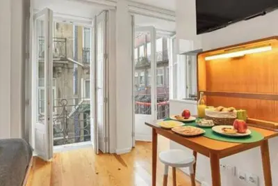 Image de 4 Trendy Studios w/ Balcony | Clérigos