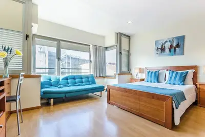 Image de Homely Central Flats w/ Terrace
