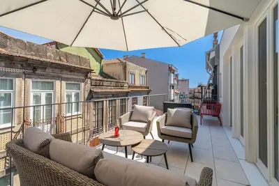 Image de Host Wise - Elegant Luxurious Flat | Balcony