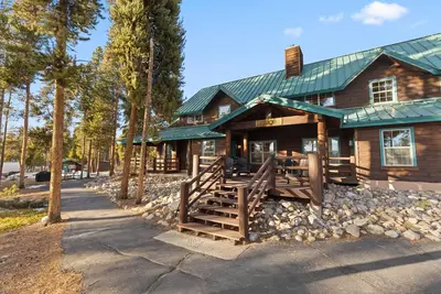Image de Peaceful Mountain Retreat: 2 Kings & Gas Fireplace