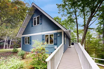 Image de Waterfront, dog-friendly home with dock access, river views, deck & sunroom