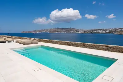 Villa 'Myko Baby' avec vue sur mer, Wi-Fi et climatisation