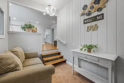 Image de Comfy Homestay- Large Deck & Backyard - near St Paul