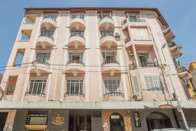 Image de Vintage and Bright Flat Mar Mikhael\n