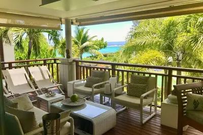 Image de Meherio Beach Carlton, les pieds dans le lagoon dans résidence avec piscine
