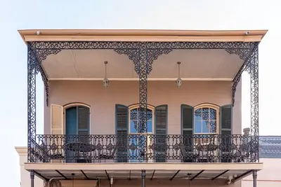 Image de St. Philip Private Manor French Quarter Sleeps 12