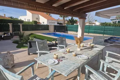 \"Sueño\"@Marisol : 270m de la plage, piscine privée, A/C, WiFi, plage pour chiens