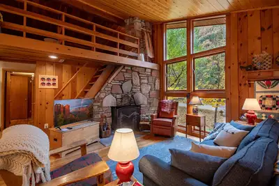 Image de The Apple Cabin in Sedona Scenic Oak Creek Canyon