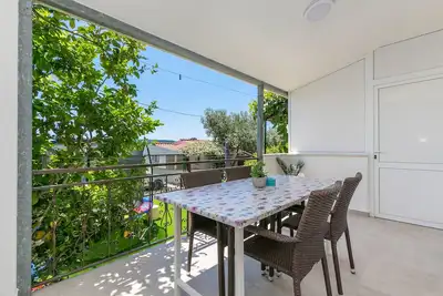 Image de Appartement d'une chambre avec la terrasse et la vue sur le mer Kastel Stafilic, Kastela (A-21948-c)