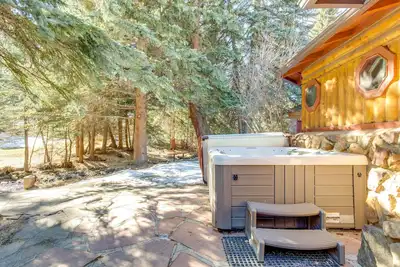 Image de Charming Idaho Springs Retreat on Chicago Creek!