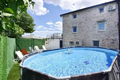 Image de Appartamento con tre Camere, Terrazzo e Piscina Condivisa Vicino a Umago