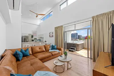 Image de Hidden Oasis! 2Bed/2Bath/1Car ~ 5mins to Cbd