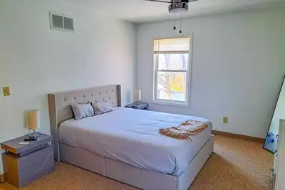 Image de Comfort & Cozy 3\/2 in Midwestern charming Macomb, Il
