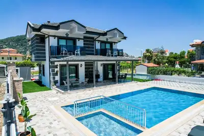 Image de Beautiful 4 Bedroom Villa With Private Pool&Garden In Heart Of Dalyan Maras Area