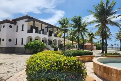Image de Beachfront Condo directly on the private beach - Ground Floor