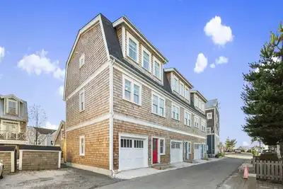 Image de *New* Seabrook's Land Ahoy, ocean view!
