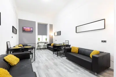 Image de ⭐6room-14bed-4bath ☕Free-Beer & Breakfast ❤️Airco