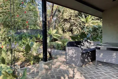 Image de Brand New Two bedroom home 5 minutes drive to the surf beaches of Nosara