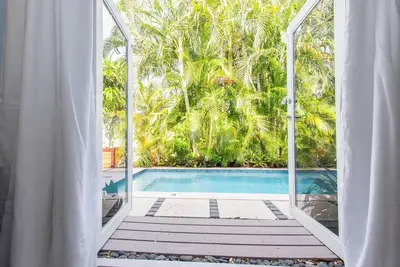 Image de L'Attitude Adjustment | 3 Bed, 2 Bath with pool in Key West