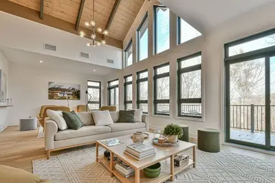 Image de Allee de Verbier, Building #4, Unit 203 - Luxury Verbier Condo: Golf, Lake & Slopes!
