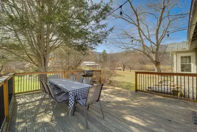 Image de Idyllic Blue Ridge Mountain Home on 26-Acre Farm