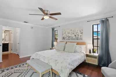 Image de Peaceful Tropical Home w/ pool {15 min. from beach}