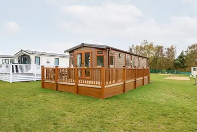 Image de 25 Foxburrow Hang, pet friendly, with pool in Belton, Norfolk