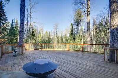 Image de Peaceful Hibbing Getaway: Heated Floors, Fire Pit!