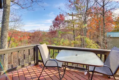 Image de Cozy ‘Hope Cabin’ Vacation Rental in Cosby w/ View