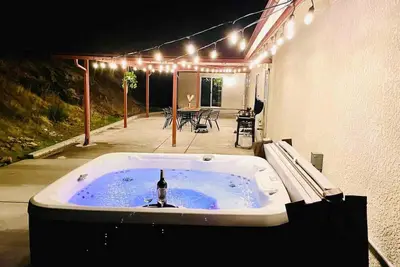 Image de Villa near Yosemite & bass lake w/Hot Tub/EVcharge