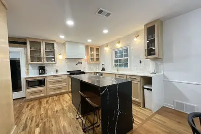 Arlington Tx Midterm Pool House