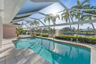 Image de Villa Cape Escape - 3/2 - heated pool - Gulf access - Cape Coral