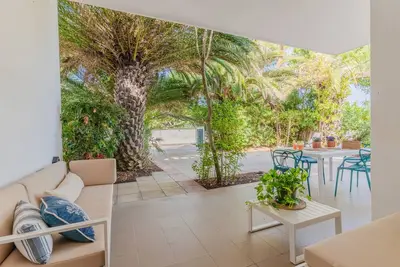Image de 6 lits - jardin avec parking - à 20 m d de la mer -longues plages de sable