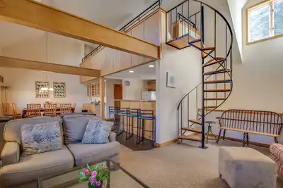 Image de The Big Lift-abowski 3ba/2ba. Close to Mountain and Skiing!