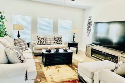 Image de Your Cozy Spring Oasis Awaits!